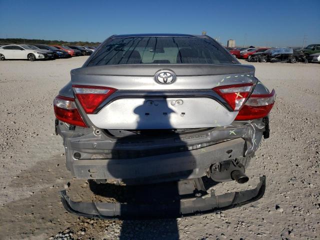 4T1BF1FK9HU269748 - 2017 TOYOTA CAMRY LE SILVER photo 6