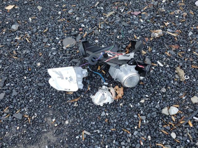 1G11G5SXXDF319974 - 2013 CHEVROLET MALIBU 3LT შავი ფოტო 12