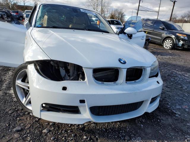 WBAUC73589VK95399 - 2009 BMW 135 I WHITE photo 11