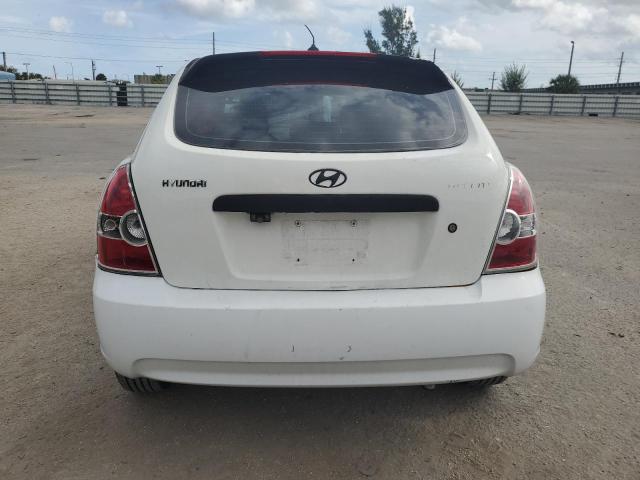 KMHCM36CX9U111774 - 2009 HYUNDAI ACCENT GS WHITE photo 6