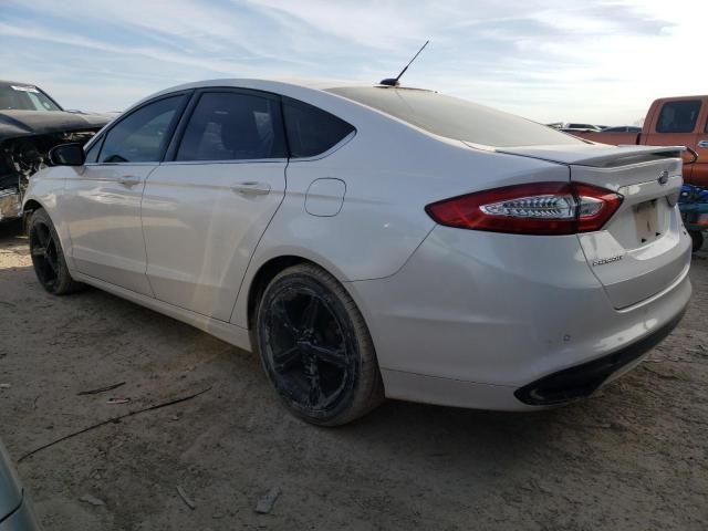 3FA6P0H9XGR105217 - 2016 FORD FUSION SE WHITE photo 2