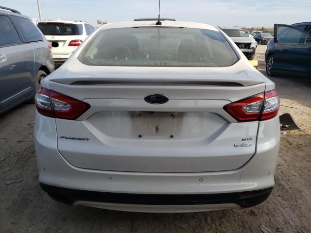 3FA6P0H9XGR105217 - 2016 FORD FUSION SE WHITE photo 6