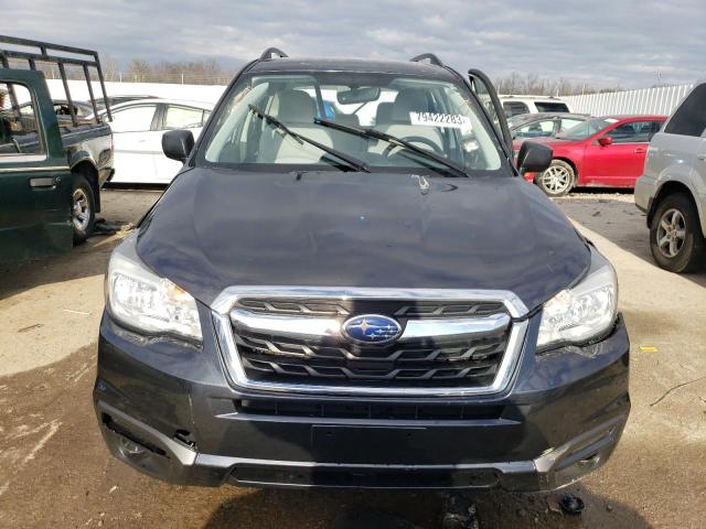 JF2SJABC6HH589668 - 2017 SUBARU FORESTER 2.5I GRAY photo 5