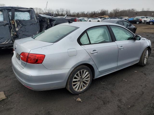 3VWLP7AJXDM252198 - 2013 VOLKSWAGEN JETTA SEL GRAY photo 3