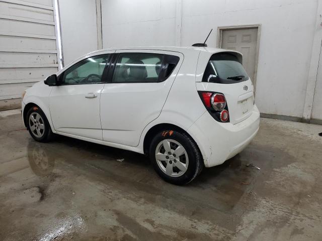 1G1JA6SH8F4190406 - 2015 CHEVROLET SONIC LS WHITE photo 2