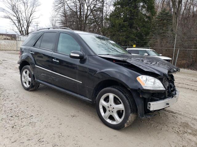 4JGBB22E68A351827 - 2008 MERCEDES-BENZ ML 320 CDI BLACK photo 4