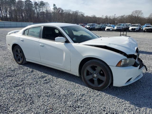 2C3CDXHG3EH349642 - 2014 DODGE CHARGER SXT WHITE photo 4