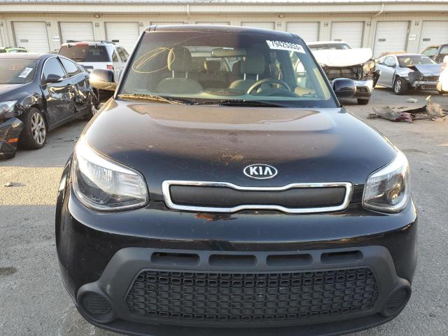 KNDJN2A24G7400727 - 2016 KIA SOUL BLACK photo 5