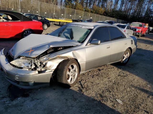 JT8BF28G7Y0248390 - 2000 LEXUS ES 300 SILVER photo 1