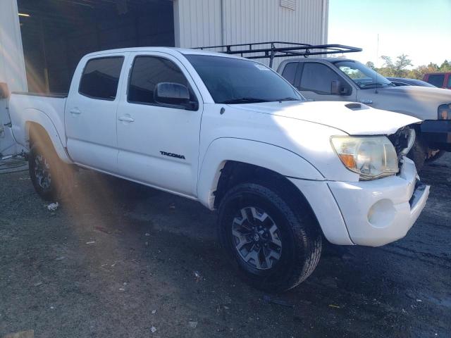 3TMJU62N17M031768 - 2007 TOYOTA TACOMA DOUBLE CAB PRERUNNER WHITE photo 4