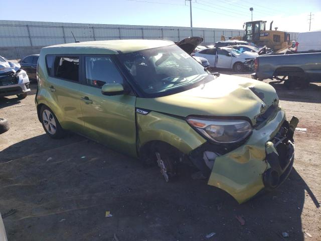 KNDJN2A21F7792807 - 2015 KIA SOUL GREEN photo 4