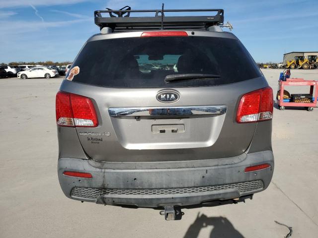 5XYKT3A64DG340725 - 2013 KIA SORENTO LX SILVER photo 6