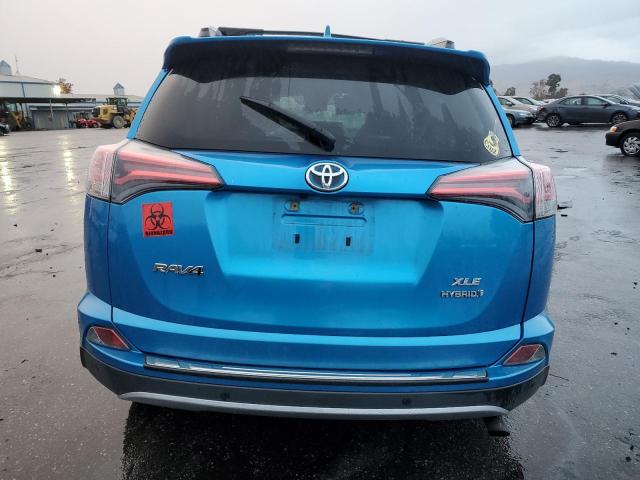 JTMRJREV4HD128114 - 2017 TOYOTA RAV4 HV LE BLUE photo 6