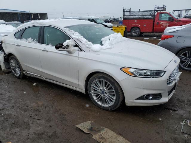 3FA6P0T96GR268177 - 2016 FORD FUSION SE WHITE photo 4