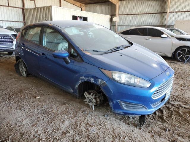 3FADP4EJ5JM101772 - 2018 FORD FIESTA SE BLUE photo 4