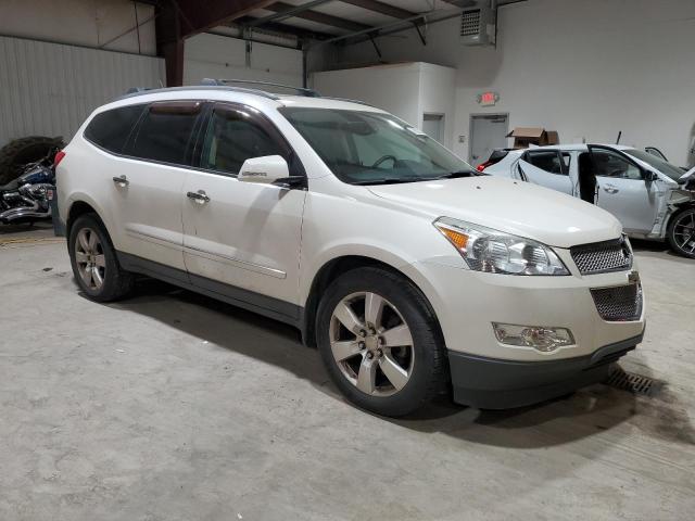 1GNKVLED1BJ330189 - 2011 CHEVROLET TRAVERSE LTZ WHITE photo 4