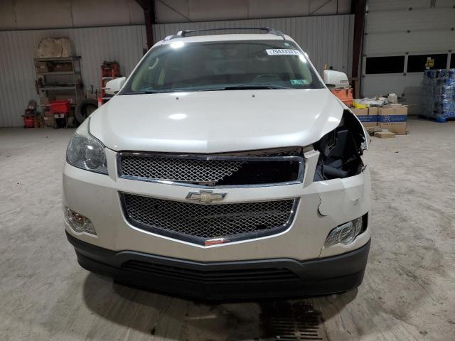 1GNKVLED1BJ330189 - 2011 CHEVROLET TRAVERSE LTZ WHITE photo 5