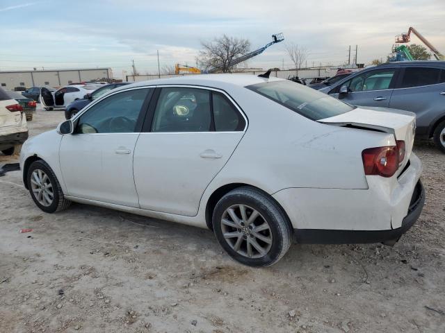 3VWRZ7AJ6AM028667 - 2010 VOLKSWAGEN JETTA SE WHITE photo 2