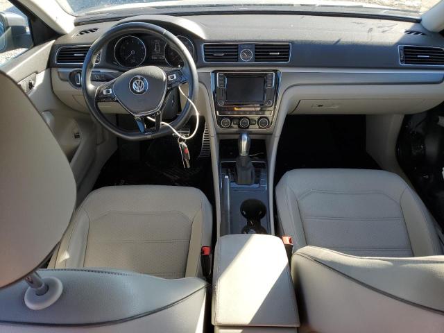 1VWDT7A34HC043015 - 2017 VOLKSWAGEN PASSAT R-LINE Մոխրագույն լուսանկար 8