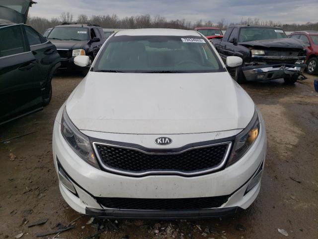 KNAGM4A74F5659746 - 2015 KIA OPTIMA LX WHITE photo 5