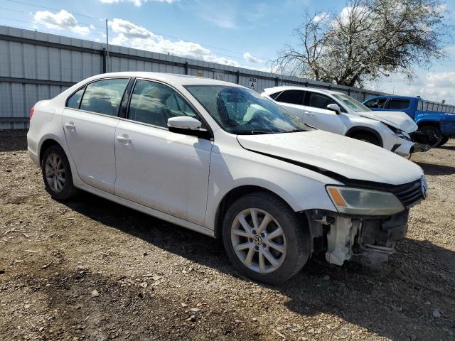 3VWDX7AJ6CM413830 - 2012 VOLKSWAGEN JETTA SE WHITE photo 4