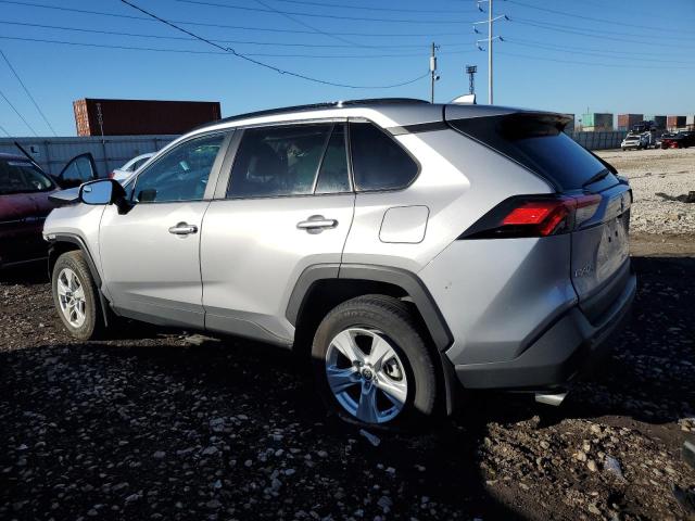 2T3P1RFV6MC237792 - 2021 TOYOTA RAV4 XLE SILVER photo 2