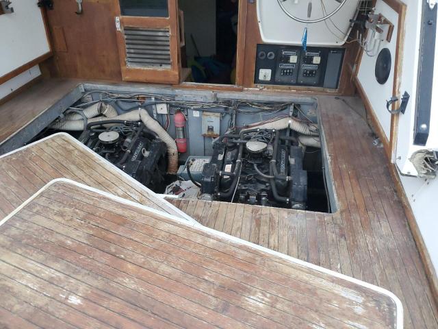 TRJ060850676 - 1976 TROJ BOAT WHITE photo 9