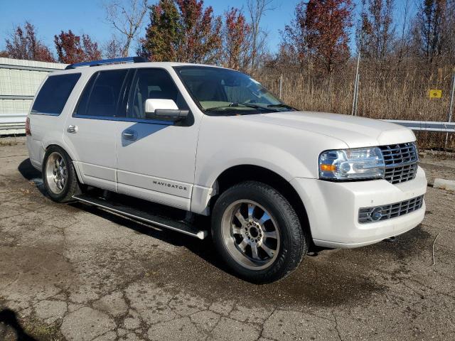 5LMJJ2J51AEJ09474 - 2010 LINCOLN NAVIGATOR 白色 照片 4
