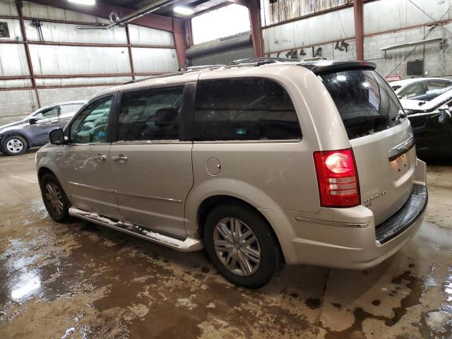 2A4RR6DX2AR380774 - 2010 CHRYSLER TOWN & COU LIMITED SILVER photo 2