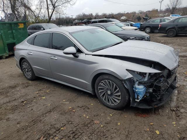 KMHL34JJ5PA057698 - 2023 HYUNDAI SONATA HYBRID SILVER photo 4