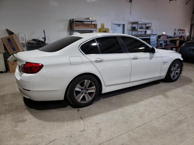 WBAXH5C59CDW09643 - 2012 BMW 528 XI WHITE photo 3