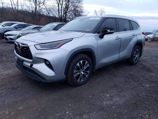 5TDGZRBH5MS543844 - 2021 TOYOTA HIGHLANDER XLE SILVER photo 1