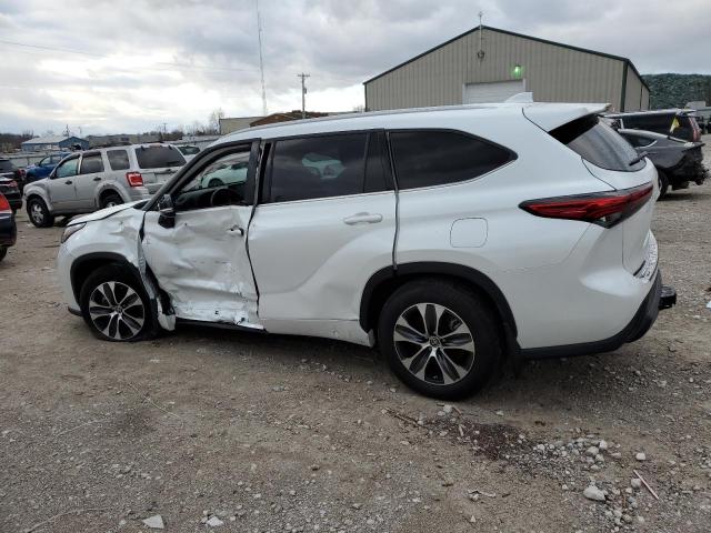 5TDGZRBH4NS237798 - 2022 TOYOTA HIGHLANDER XLE WHITE photo 2