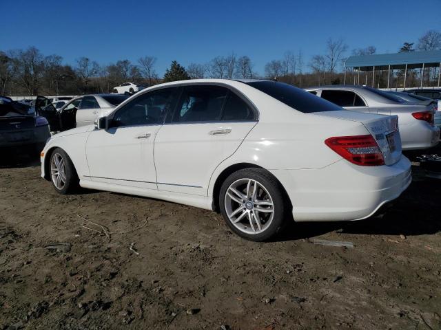 WDDGF4HB2EG244103 - 2014 MERCEDES-BENZ C 250 WHITE photo 2