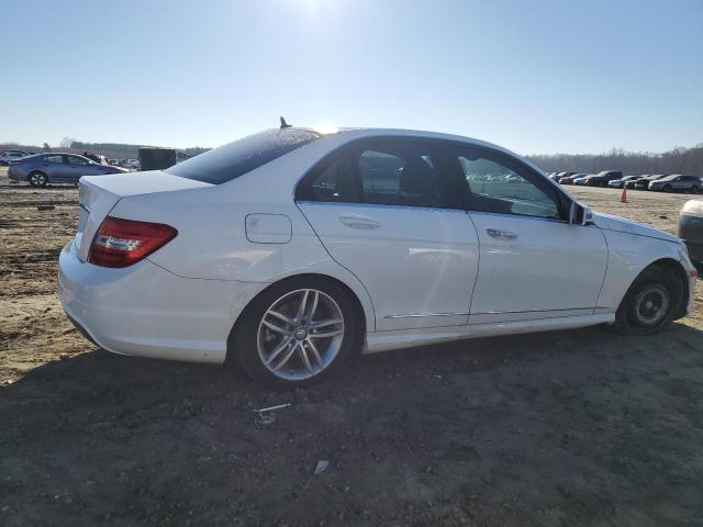 WDDGF4HB2EG244103 - 2014 MERCEDES-BENZ C 250 WHITE photo 3