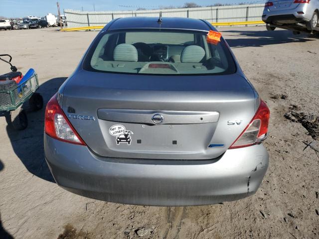 3N1CN7APXCL838162 - 2012 NISSAN VERSA S SILVER photo 6