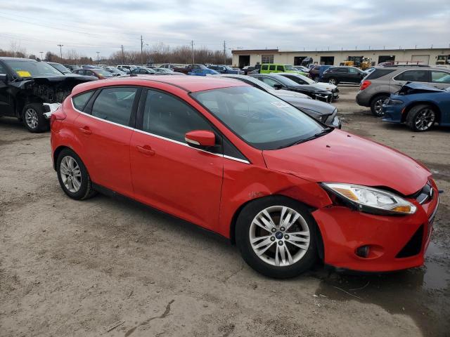 1FAHP3M25CL434693 - 2012 FORD FOCUS SEL RED photo 4