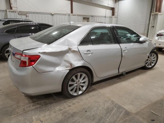 4T1BK1FK2CU512935 - 2012 TOYOTA CAMRY SE SILVER photo 3