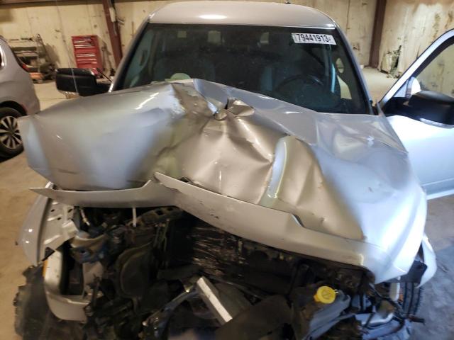 1C6RR7LT9ES433458 - 2014 RAM 1500 SLT SILVER photo 11