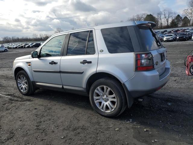 SALFP24N88H046009 - 2008 LAND ROVER LR2 SE SILVER photo 2