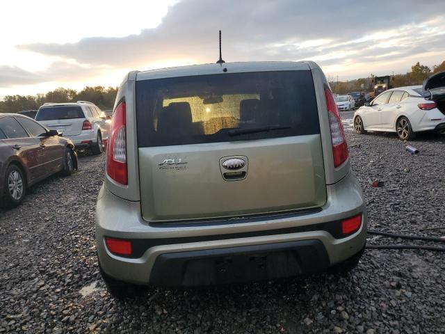 KNDJT2A54D7592484 - 2013 KIA SOUL GREEN photo 6