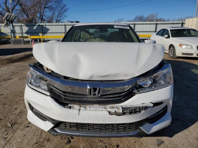 1HGCR2F88HA171114 - 2017 HONDA ACCORD EXL WHITE photo 5