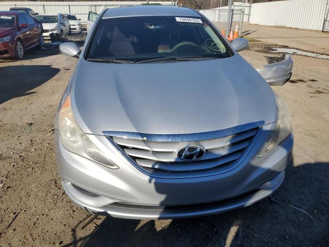 5NPEB4AC2CH351693 - 2012 HYUNDAI SONATA GLS SILVER photo 5