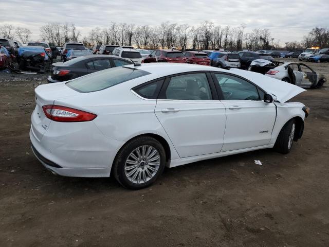 3FA6P0LU7GR285526 - 2016 FORD FUSION SE HYBRID WHITE photo 3