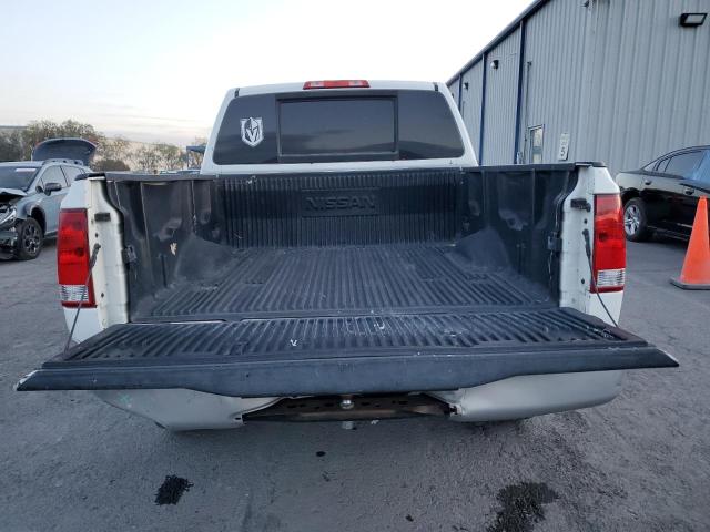 1N6AA07D18N307215 - 2008 NISSAN TITAN XE WHITE photo 6