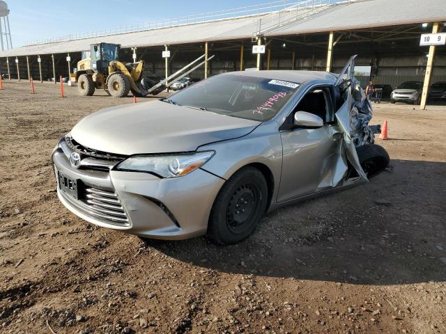 4T4BF1FK7FR450172 - 2015 TOYOTA CAMRY LE SILVER photo 1