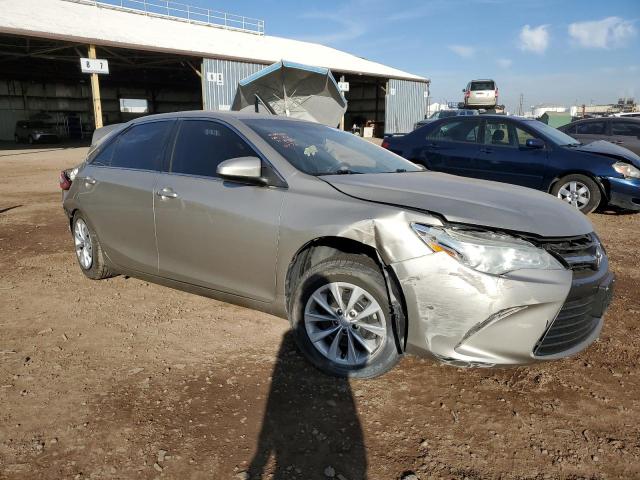 4T4BF1FK7FR450172 - 2015 TOYOTA CAMRY LE SILVER photo 4