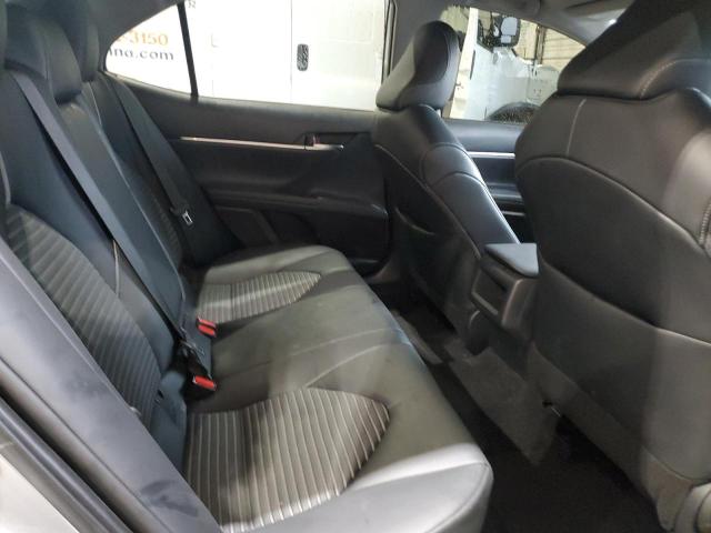 4T1T11AK6NU621089 - 2022 TOYOTA CAMRY SE SILVER photo 10