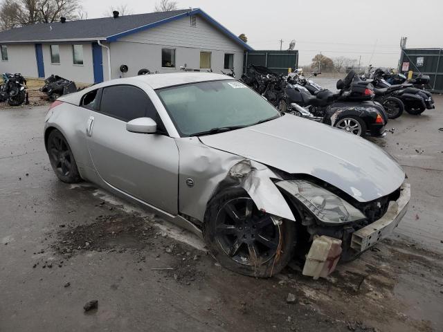 JN1AZ34D34T150233 - 2004 NISSAN 350Z COUPE WHITE photo 4