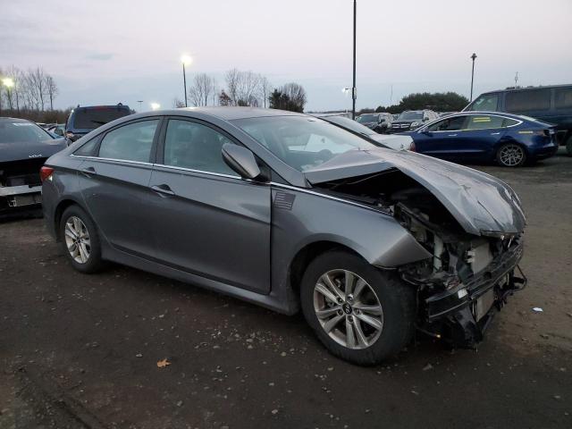 5NPEB4AC8EH940329 - 2014 HYUNDAI SONATA GLS SILVER photo 4